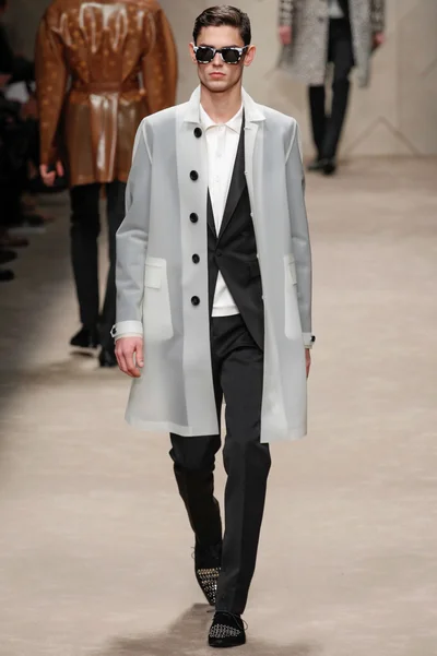 Look 43